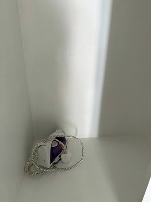 Shared Dormitory, 1 Bedroom | Bathroom amenities