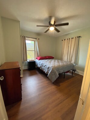 3 bedrooms, free WiFi, bed sheets
