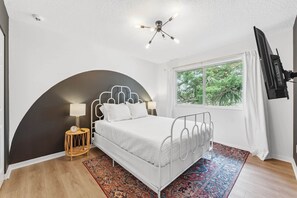 3 多间卧室、熨斗/熨衣板、免费 WiFi、床单