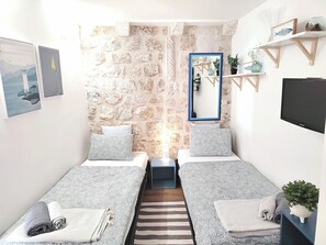 3 chambres, accès Internet, draps fournis