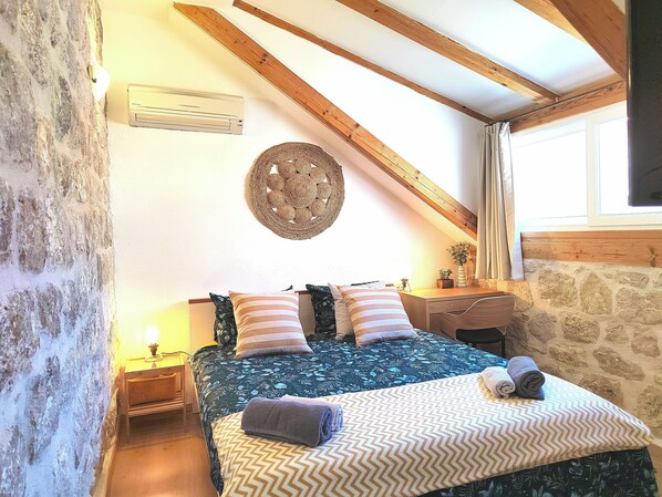 3 dormitorios, Internet, ropa de cama