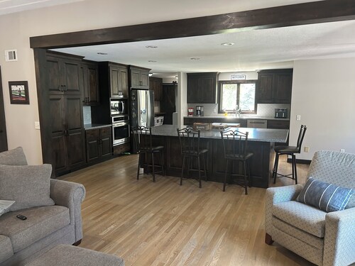 Secluded Country Retreat with Pool & Event Space, Perfect for Weddings/Groups