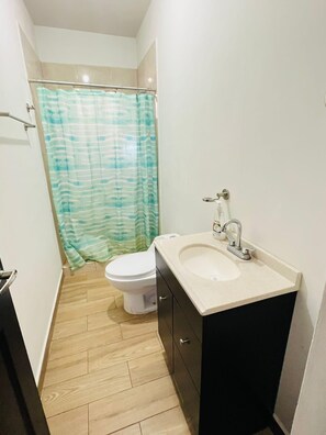 House, 3 Bedrooms, Accessible, Private Pool | Bathroom