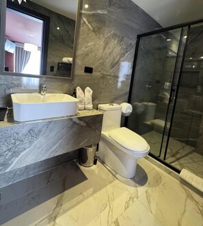 Kamar Superior, 1 Tempat Tidur King | Kamar mandi | Perlengkapan mandi gratis, handuk, sabun, dan sampo