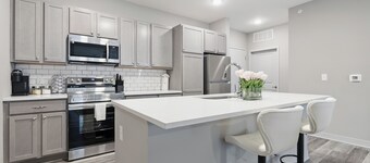 Relaxing Getaway  King Bed • Balcony • Work-Ready apartment in Whitestown.