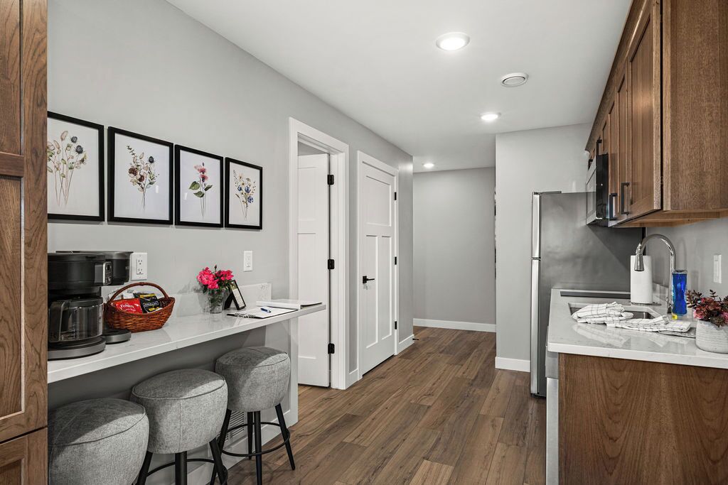 Fridge, microwave, dishwasher, coffee/tea maker
