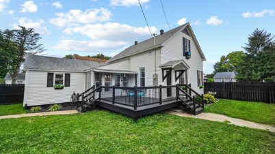 Private House - Sleeps 8 - 13 Min to Downtown STL