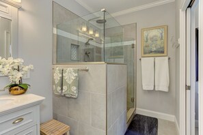 Shower, towels