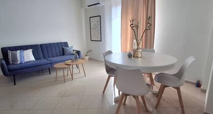 Lepanto Port Vibes – Sea & Castle View Apartment in the heart of town