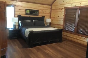 8 bedrooms, free WiFi, bed sheets