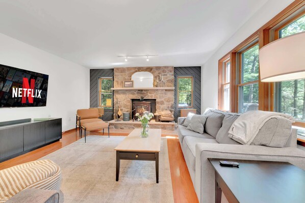 TV, fireplace, offices