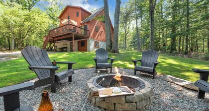 Charming Getaway | Minutes from Lake Wallenpaupack