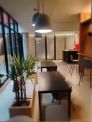 Dining - Apartment in the City Center of Montevideo (Montevideo)