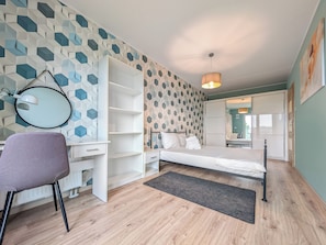 1 bedroom, iron/ironing board, WiFi, bed sheets