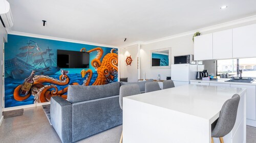 Nautical Nook Safety Bay