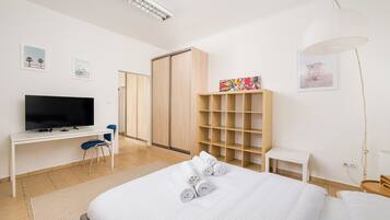 1 bedroom, iron/ironing board, WiFi, bed sheets