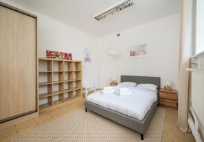 1 bedroom, iron/ironing board, WiFi, bed sheets