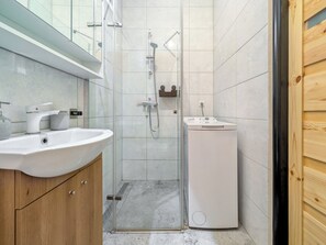 Suihku, hiustenkuivaaja