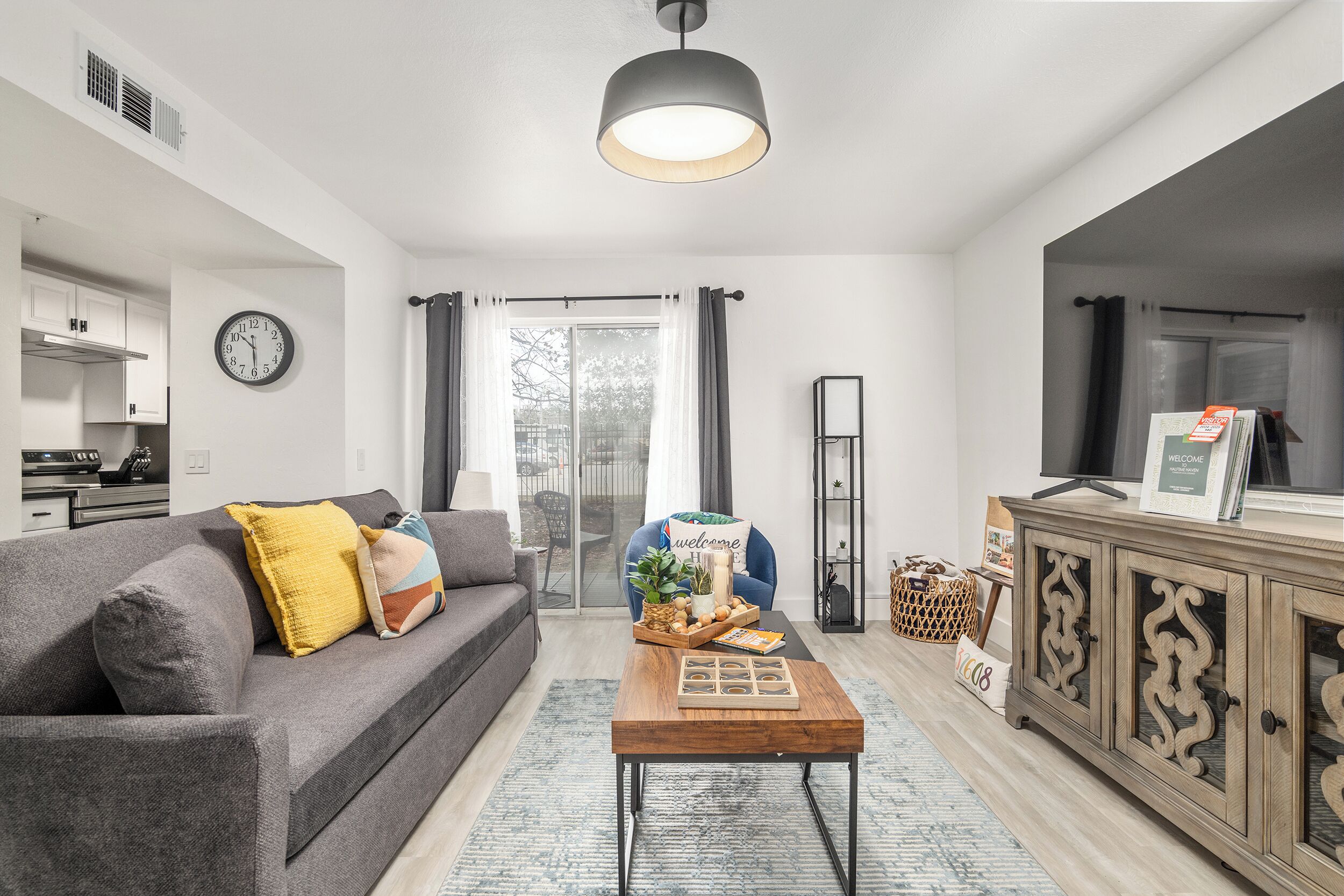 Standard Apartment, 1 Queen Bed with Sofa bed, Non Smoking, Patio | Living area | 75-inch flat-screen TV with digital channels, Netflix, Hulu