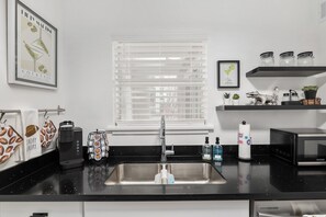 Standard Apartment, 1 Queen Bed with Sofa bed, Non Smoking, Patio | Private kitchen