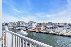 Property grounds - Waterfront living in this completely renovated waterfront home! (Brick Township)