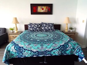 Iron/ironing board, free WiFi, bed sheets