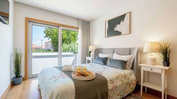 3 quartos, ferros/tábuas de passar roupa, Wi-Fi de cortesia