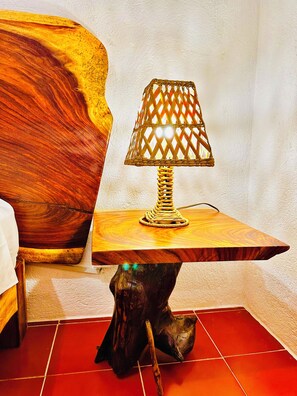 Desk, laptop workspace, iron/ironing board, free WiFi