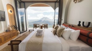 Deluxe-Doppelzimmer, Bergblick | Schreibtisch, kostenloses WLAN, Bettwäsche