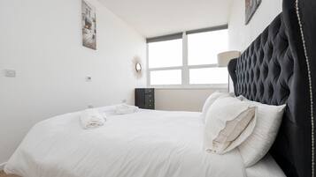 1 Schlafzimmer, Schreibtisch, Bügeleisen/Bügelbrett, Internetzugang