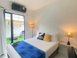 3 bedrooms, desk, iron/ironing board, free WiFi