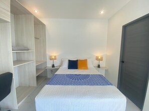 3 dormitorios, escritorio, tabla de planchar con plancha y wifi gratis