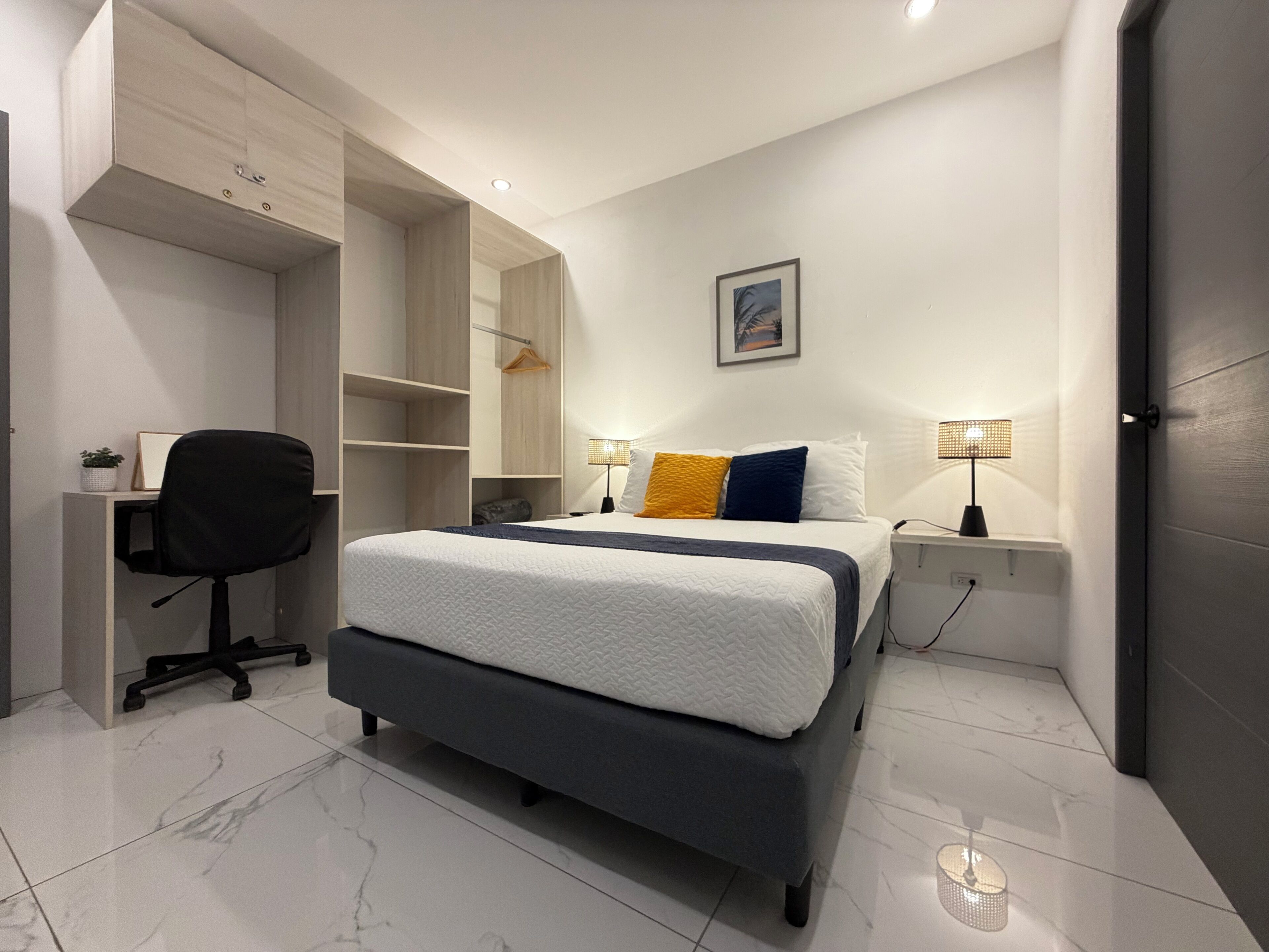 3 Schlafzimmer, Schreibtisch, Bügeleisen/Bügelbrett, kostenloses WLAN