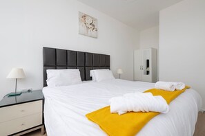 1 bedroom, desk, iron/ironing board, internet - Splendid stay in West Bromwich (Smethwick)