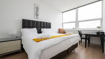 1 Schlafzimmer, Schreibtisch, Bügeleisen/Bügelbrett, Internetzugang