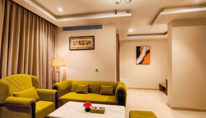 Room - The Meriton (New Delhi)