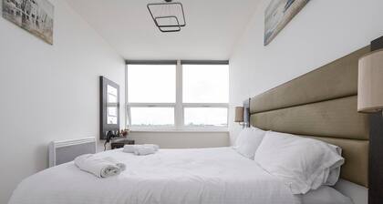 Modern comfort near The Hawthorns Station