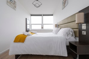 1 bedroom, desk, iron/ironing board, Internet