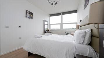 1 Schlafzimmer, Schreibtisch, Bügeleisen/Bügelbrett, Internetzugang