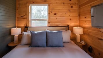2 habitaciones, cuna de viaje, wifi gratis y ropa de cama