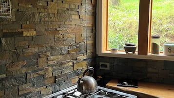 Oven, stovetop
