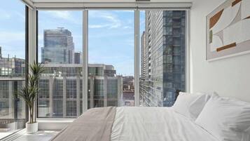 WiFi (無料)、ベッドシーツ