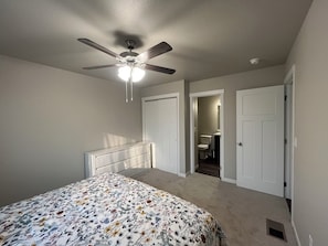 3 bedrooms, WiFi, bed sheets