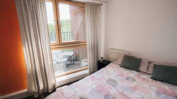4 bedrooms, free WiFi, bed sheets