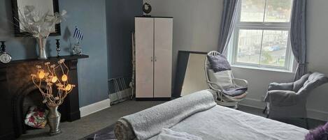 2 soverom, strykejern/-brett, wi-fi og sengetøy