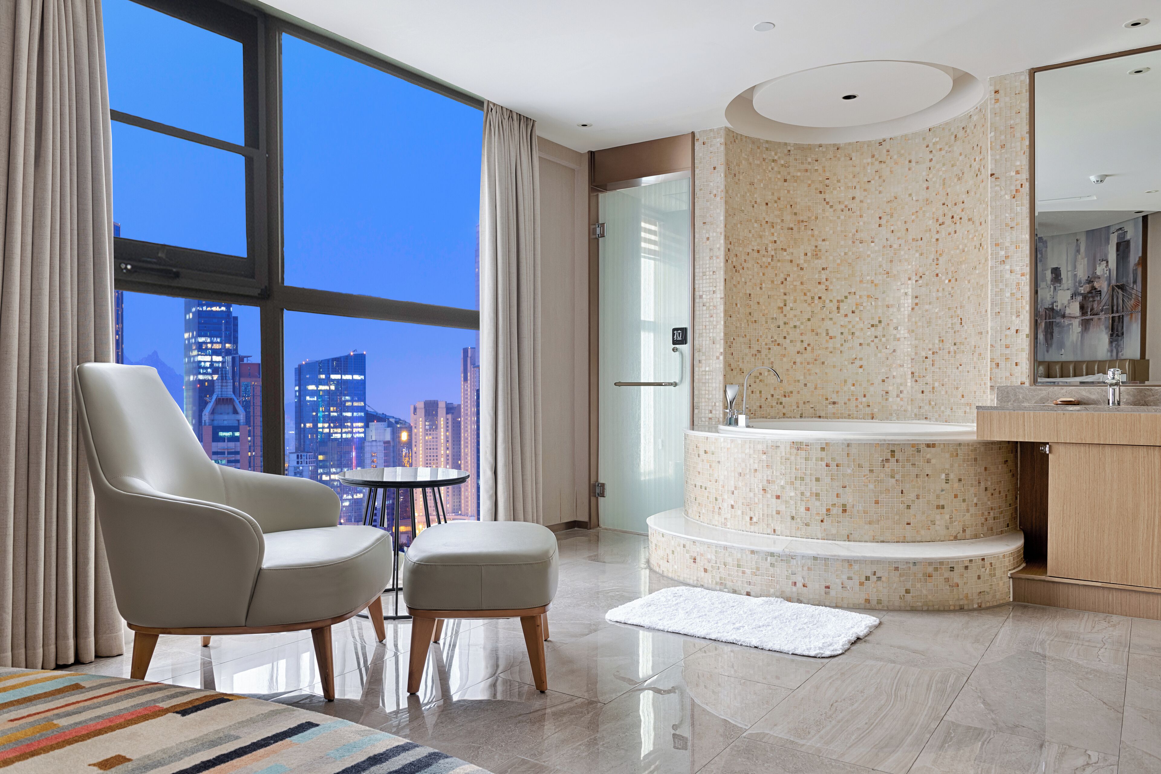 Dobbeltrom – exclusive | Bad | Dusj, hårføner, tøfler og håndklær