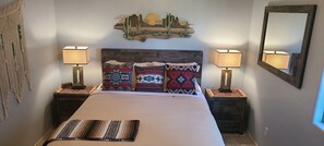 3 bedrooms, desk, iron/ironing board, travel cot - "Arrowhead Hideaway" Private Pool/Spa, Bumper Pool, with an In-Law Suite (Queen Creek)