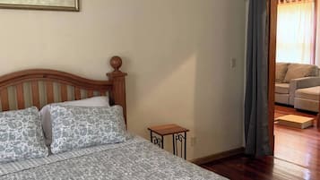 4 habitaciones, internet y ropa de cama
