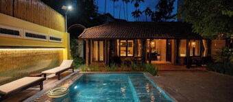 DEMIN VILLA HOI AN - Pool and BBQ Garden