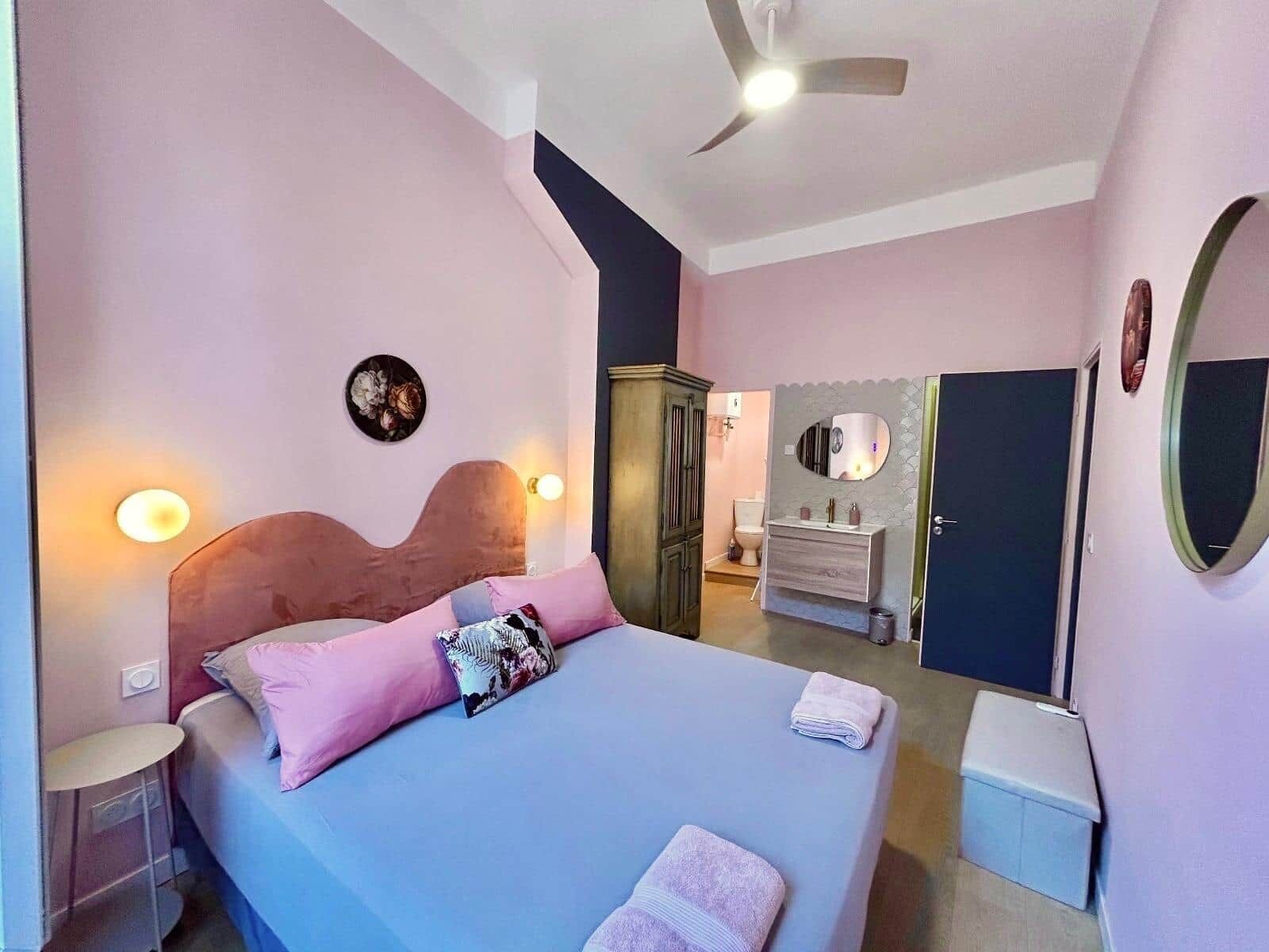 1 makuuhuone, työpöytä, silitysrauta/-lauta, ilmainen Wi-Fi